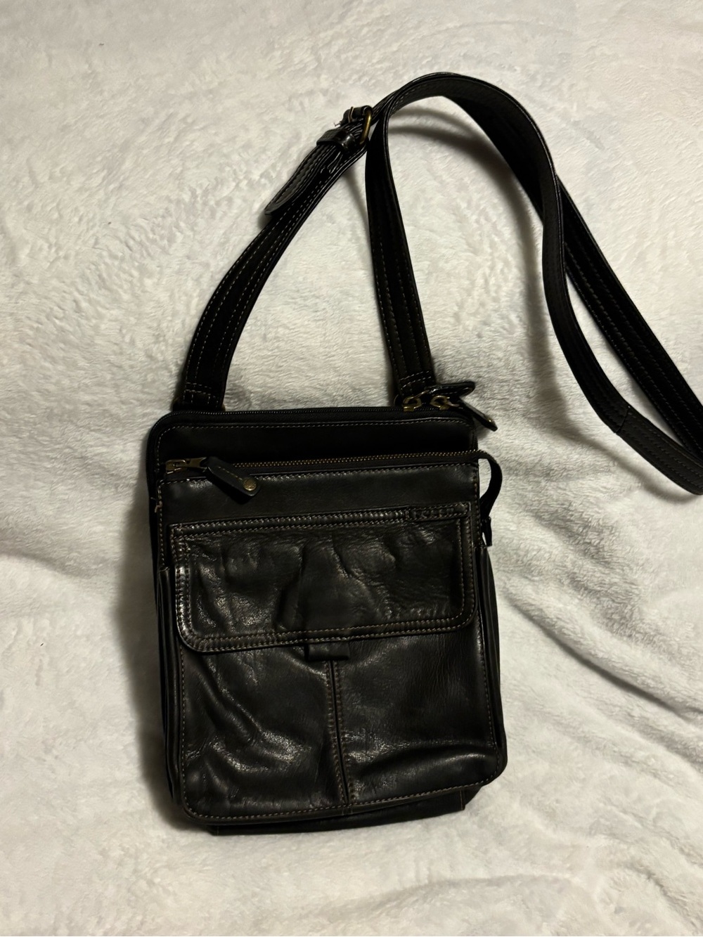 Fossil Black Leather Crossbody Bag - Classic Everyday Carry